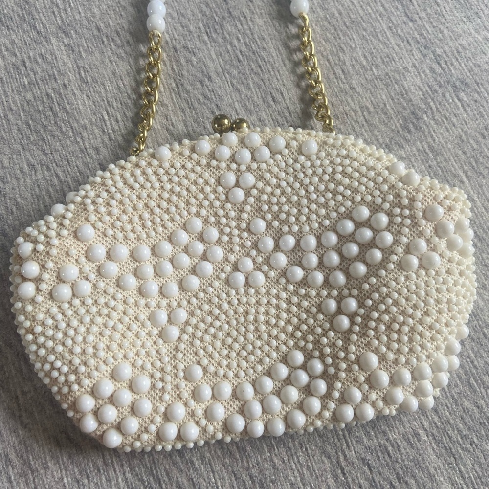 COPY - Vintage Beaded John Wind Purse​​​​​​​​​​​​​​​​​​​​​​​​​​​​​